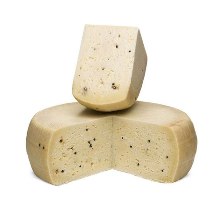 Pepato Aged Sheep Cheese with Peppercorns (1 x 17 kg)